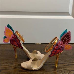 Never worn butterfly heels size 37